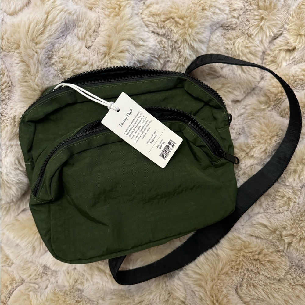 NWT Bay Laurel Baggu Fanny Pack